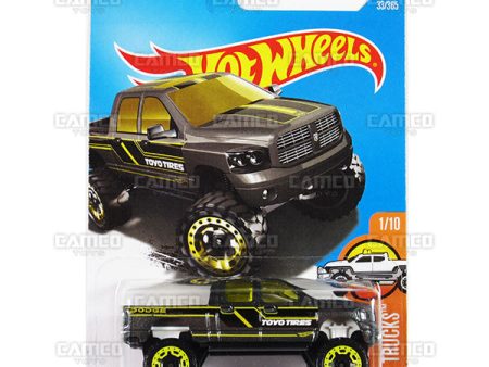 Dodge Ram 1500 #33 grey - 2017 Hot Wheels Fashion